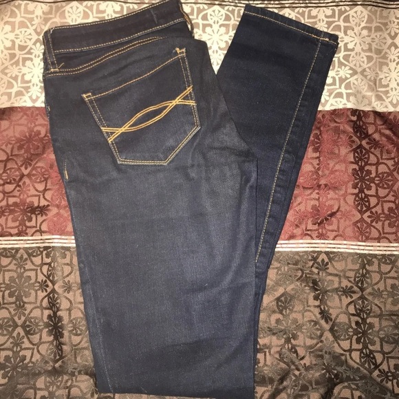 Dark Wash Abercrombie & Fitch Jeans Size 2 - Picture 3 of 3